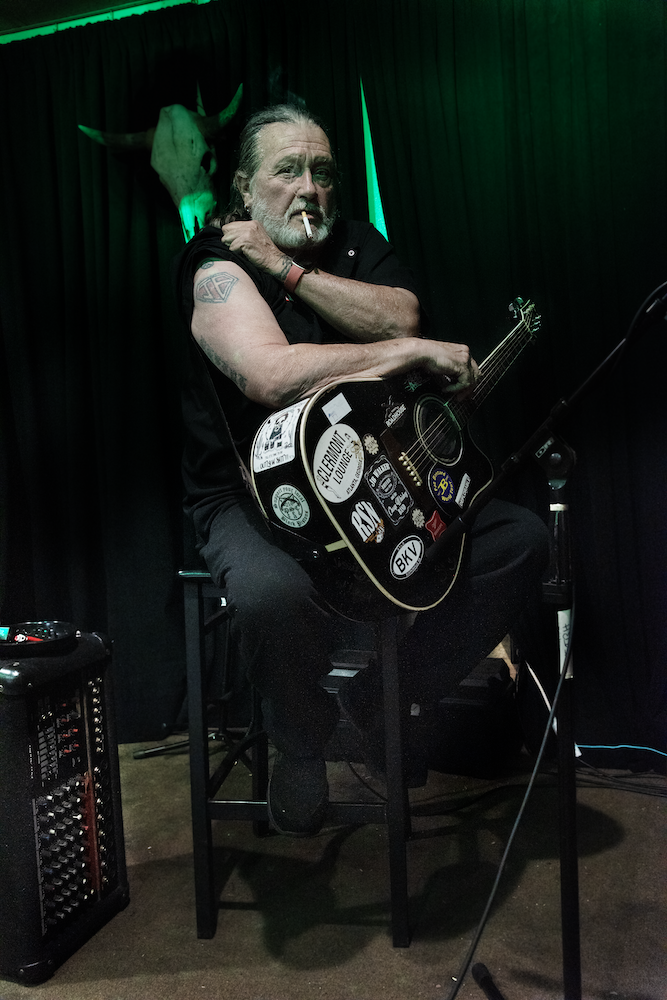 JB Walker (Gerald Blinkhorn)