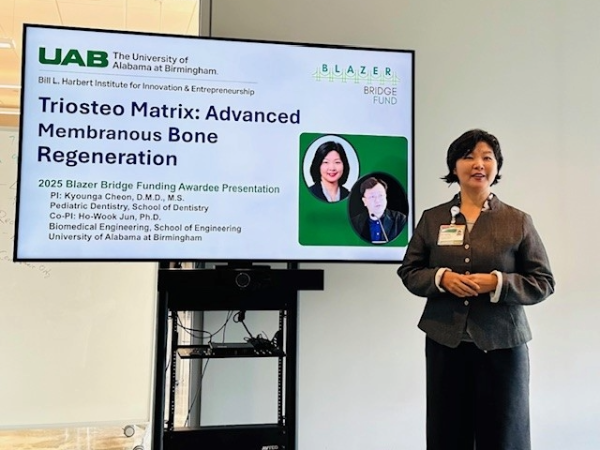 Dr. Cheon presenting