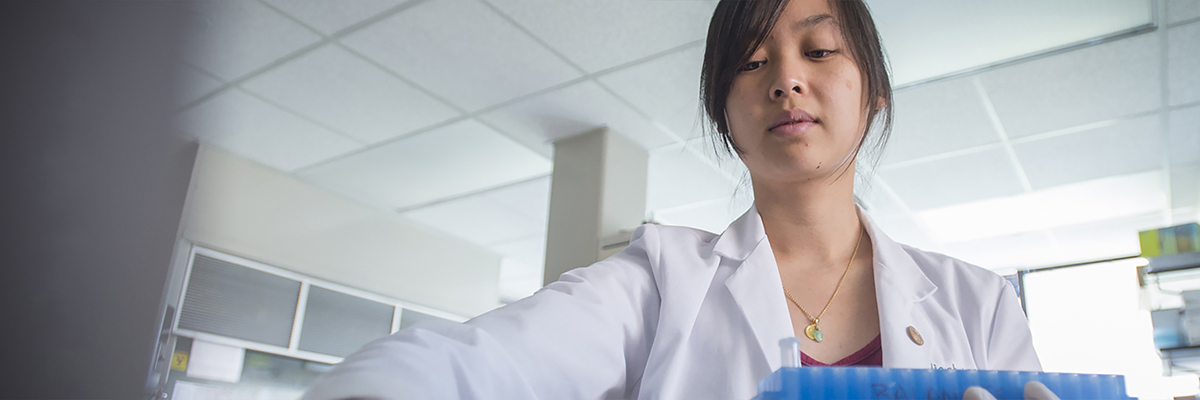 MSTP student in a lab