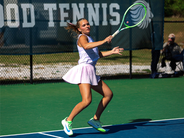 Madelyn Hunt playing a tennis match at Briarwood Christian School