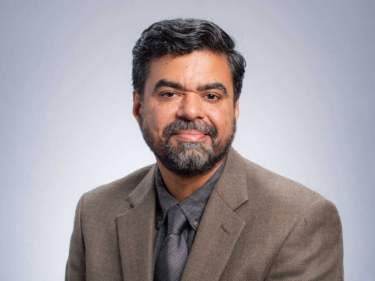 Headshot of Dr. Remo George, PhD (Assistant Professor, Nuclear Medicine Tech Program), 2020.