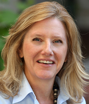 Downes Elizabeth headshot