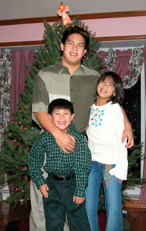 Mendiola Brothers children2 RT